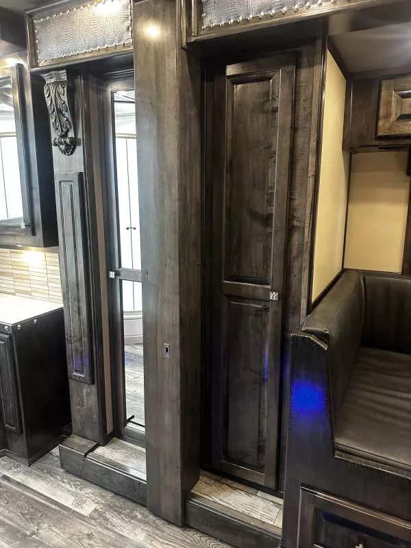 used Horse Trailers Bloomer  for sale, in Stephenville, TX Thumbnail 28