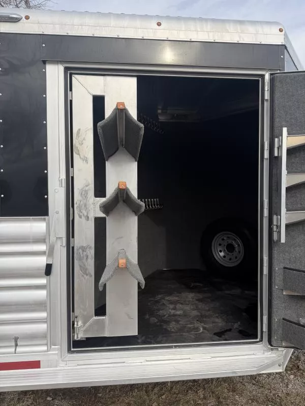 used Horse Trailers Platinum Coach  for sale, in Stephenville, TX Thumbnail 12