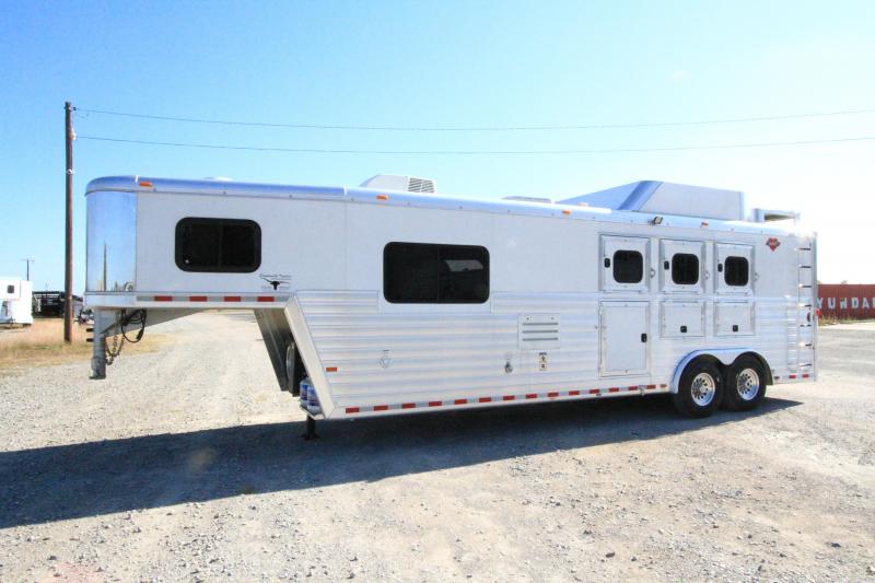 2016 Hart Tradition 3H 10' SW Horse Trailer 2016 Hart Tradition 3H 10' SW Horse Trailer