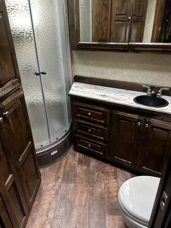 used Horse Trailers Elite Trailers  for sale, in Stephenville, TX Thumbnail 24