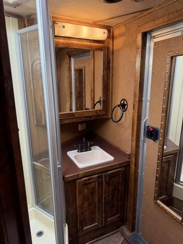 used Horse Trailers Hart Trailers  for sale, in Stephenville, TX Thumbnail 20