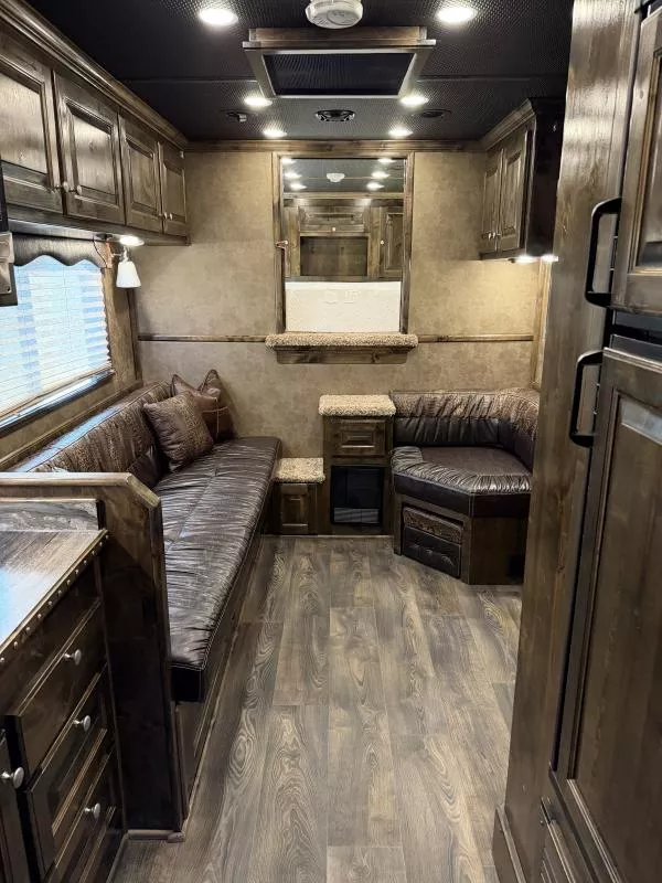 used Horse Trailers Platinum Coach  for sale, in Stephenville, TX Thumbnail 31