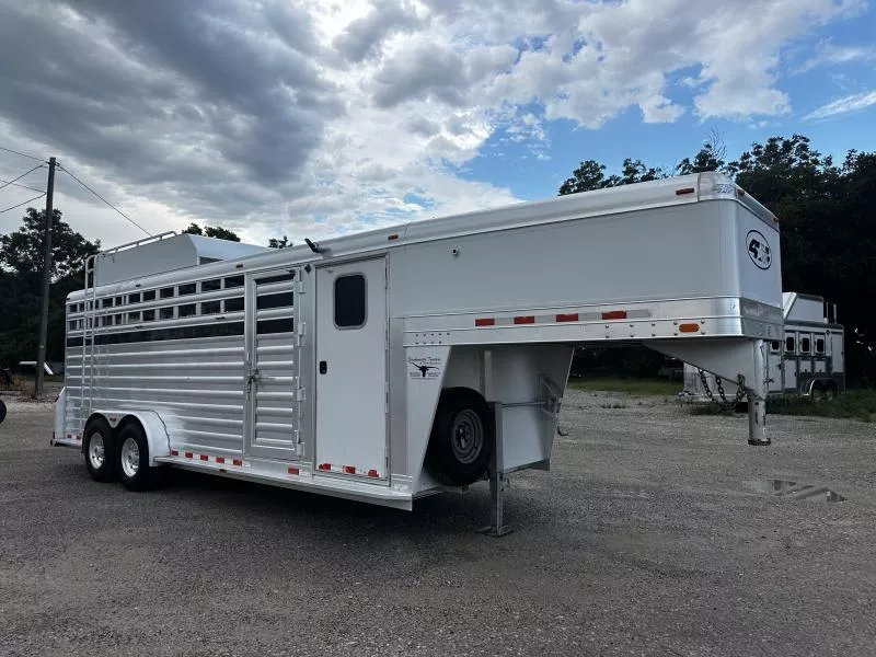 used Horse Trailers 4-Star Trailers  for sale, in Stephenville, TX Thumbnail 8