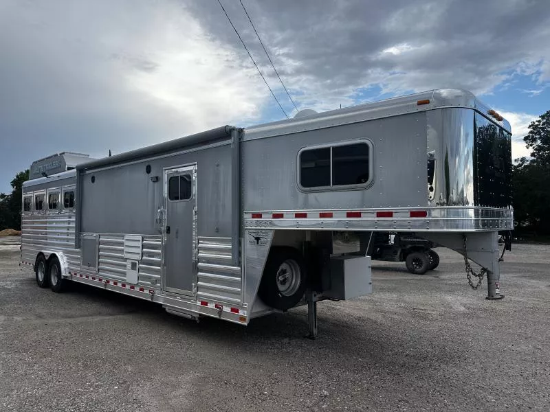 used Horse Trailers Elite Trailers  for sale, in Stephenville, TX Thumbnail 10