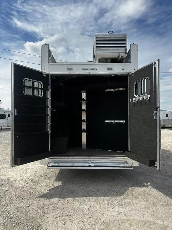 used Horse Trailers Bloomer  for sale, in Stephenville, TX Thumbnail 7