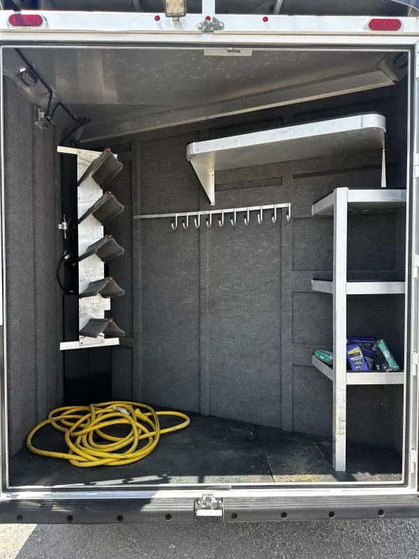 used Horse Trailers Platinum Coach  for sale, in Stephenville, TX Thumbnail 6