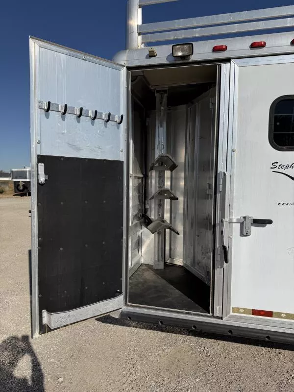 used Horse Trailers Hart Trailers  for sale, in Stephenville, TX Thumbnail 4