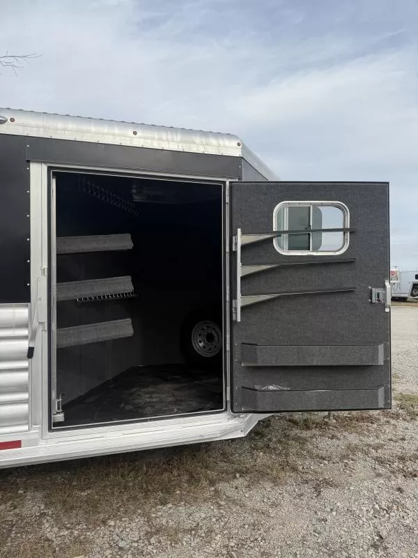 used Horse Trailers Platinum Coach  for sale, in Stephenville, TX Thumbnail 10