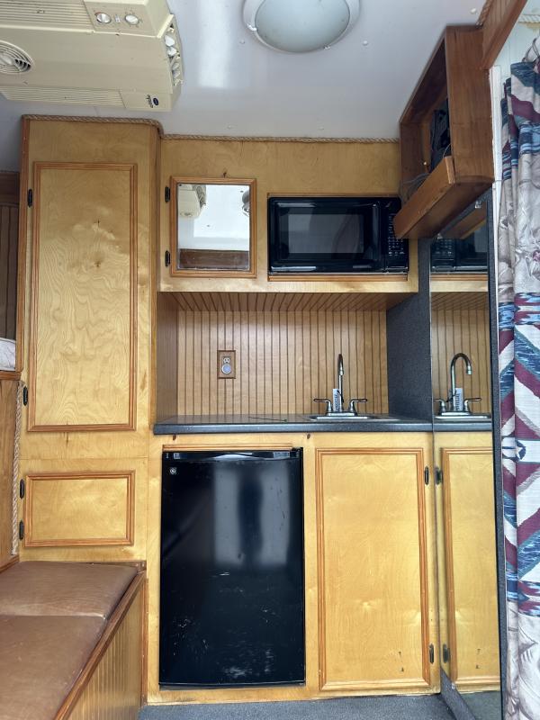 used Horse Trailers Hart Trailers  for sale, in Stephenville, TX Thumbnail 3