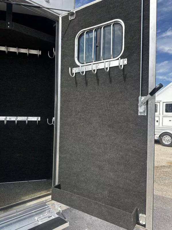 used Horse Trailers Bloomer  for sale, in Stephenville, TX Thumbnail 9