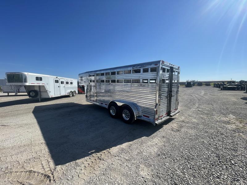 2007 C and C Trailers 4 Horse Stock Combo Stock / Stock Combo Trailer 2007 C and C Trailers 4 Horse Stock Combo Stock / Stock Combo Trailer