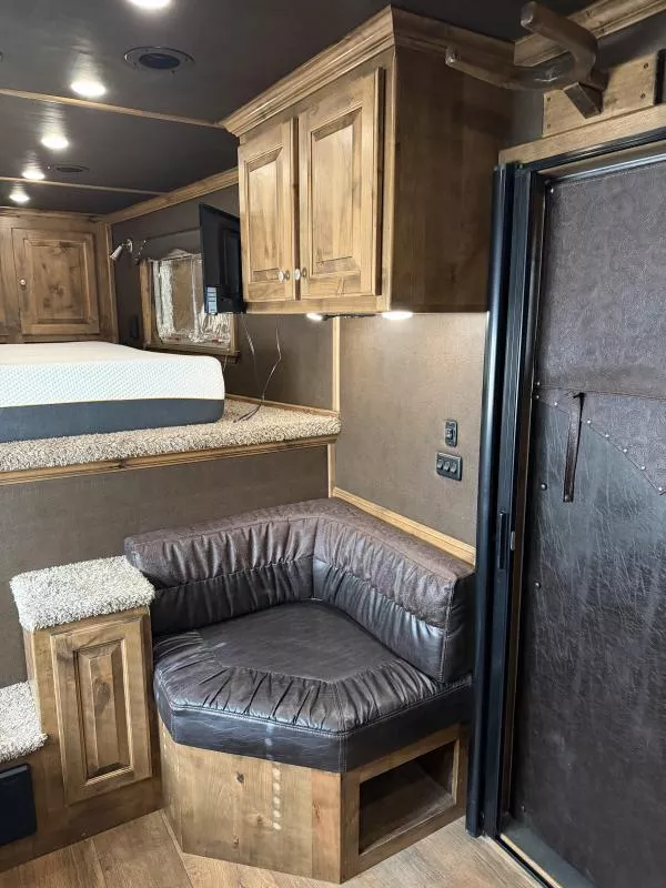 used Horse Trailers Elite Trailers  for sale, in Stephenville, TX Thumbnail 15