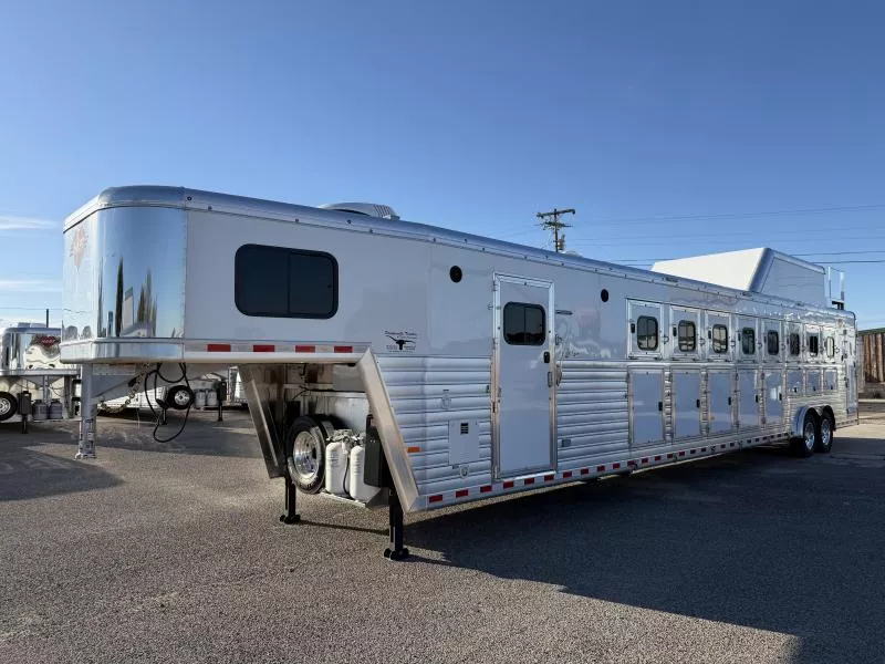 2026 Hart Trailers 8H Smarttack XL 10' SW Jackpot LQ - Diesel Gen Horse Trailer