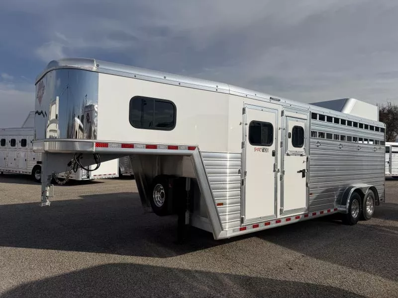2026 Hart Trailers Tradition 4H Smarttack II Horse Trailer