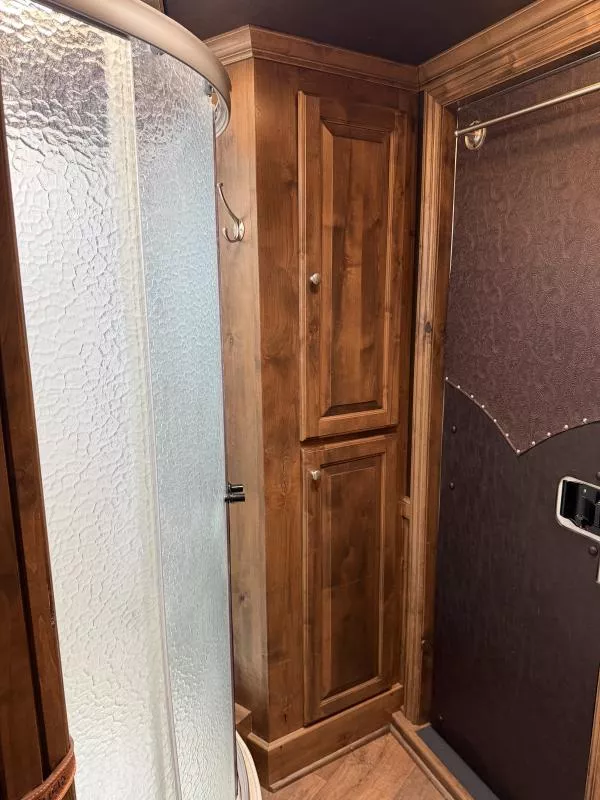 used Horse Trailers Elite Trailers  for sale, in Stephenville, TX Thumbnail 22