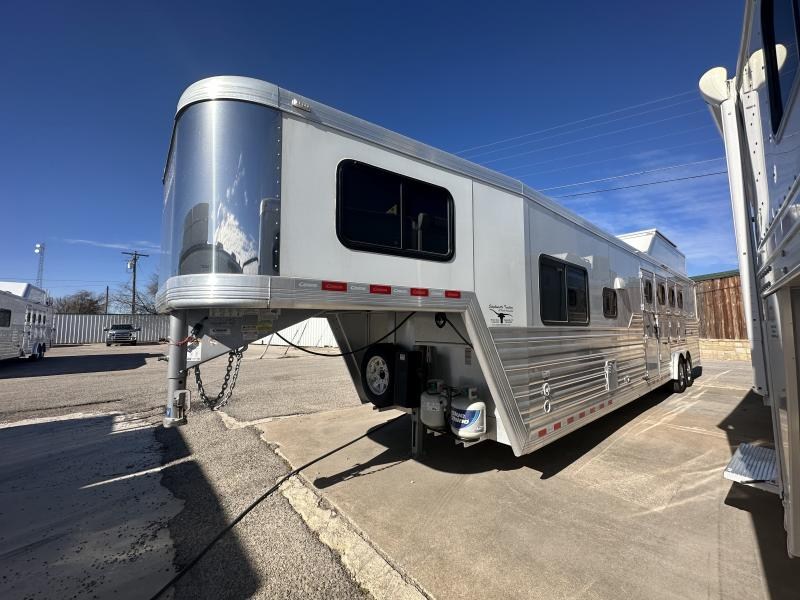 2021 Cimarron Trailers 14'SW 4H LQ Horse Trailer 2021 Cimarron Trailers 14'SW 4H LQ Horse Trailer