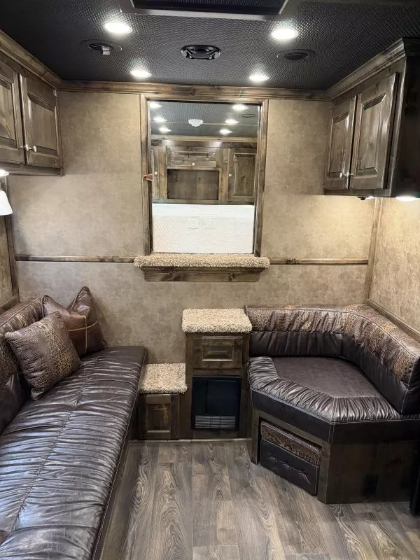 used Horse Trailers Platinum Coach  for sale, in Stephenville, TX Thumbnail 14