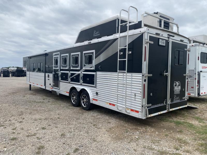 Used Horse trailers for sale in KS