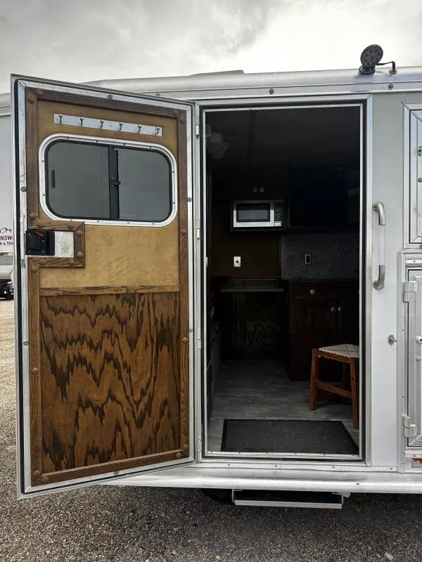 used Horse Trailers Hart Trailers  for sale, in Stephenville, TX Thumbnail 2