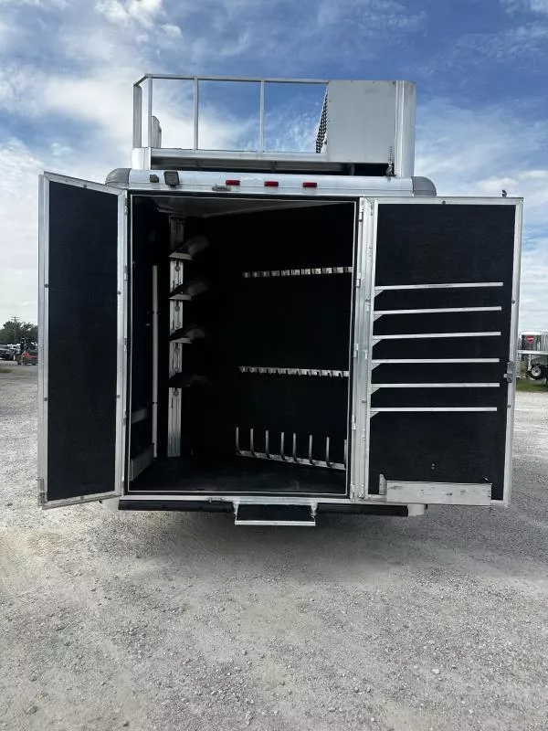 used Horse Trailers Hart Trailers  for sale, in Stephenville, TX Thumbnail 4