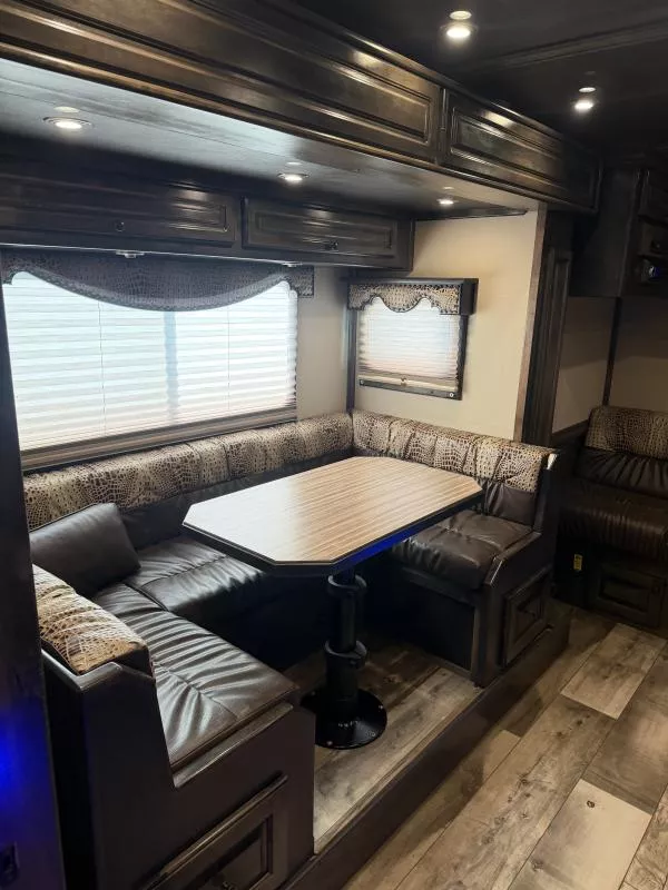 used Horse Trailers 4-Star Trailers  for sale, in Stephenville, TX Thumbnail 33