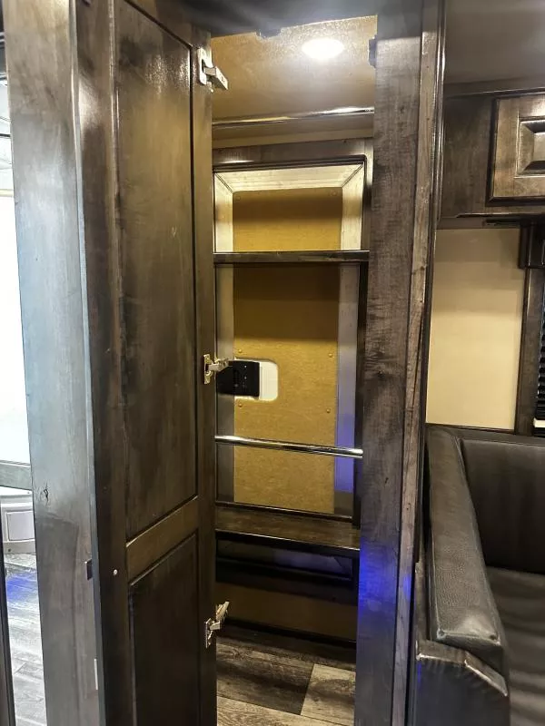 used Horse Trailers Bloomer  for sale, in Stephenville, TX Thumbnail 29