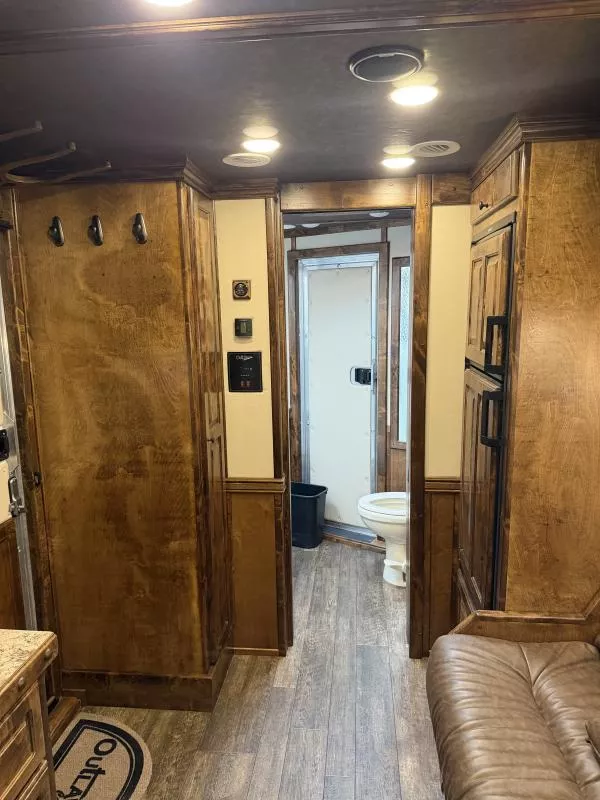 used Horse Trailers Hart Trailers  for sale, in Stephenville, TX Thumbnail 12