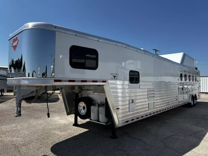 2024 Hart Trailers 5H 16' SW Smarttack LQ Horse Trailer