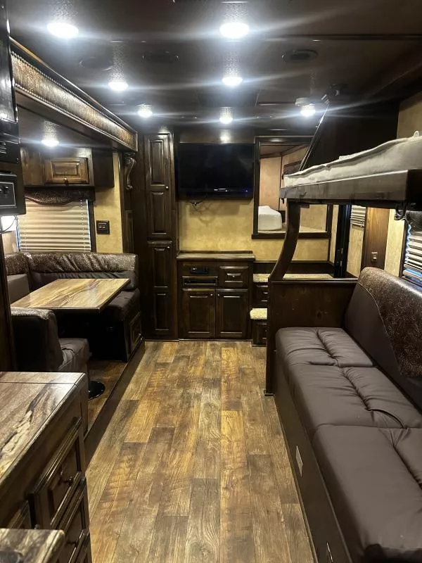used Horse Trailers Platinum Coach  for sale, in Stephenville, TX Thumbnail 26