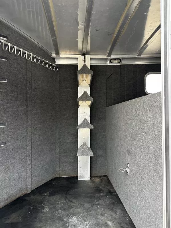 used Horse Trailers Platinum Coach  for sale, in Stephenville, TX Thumbnail 12