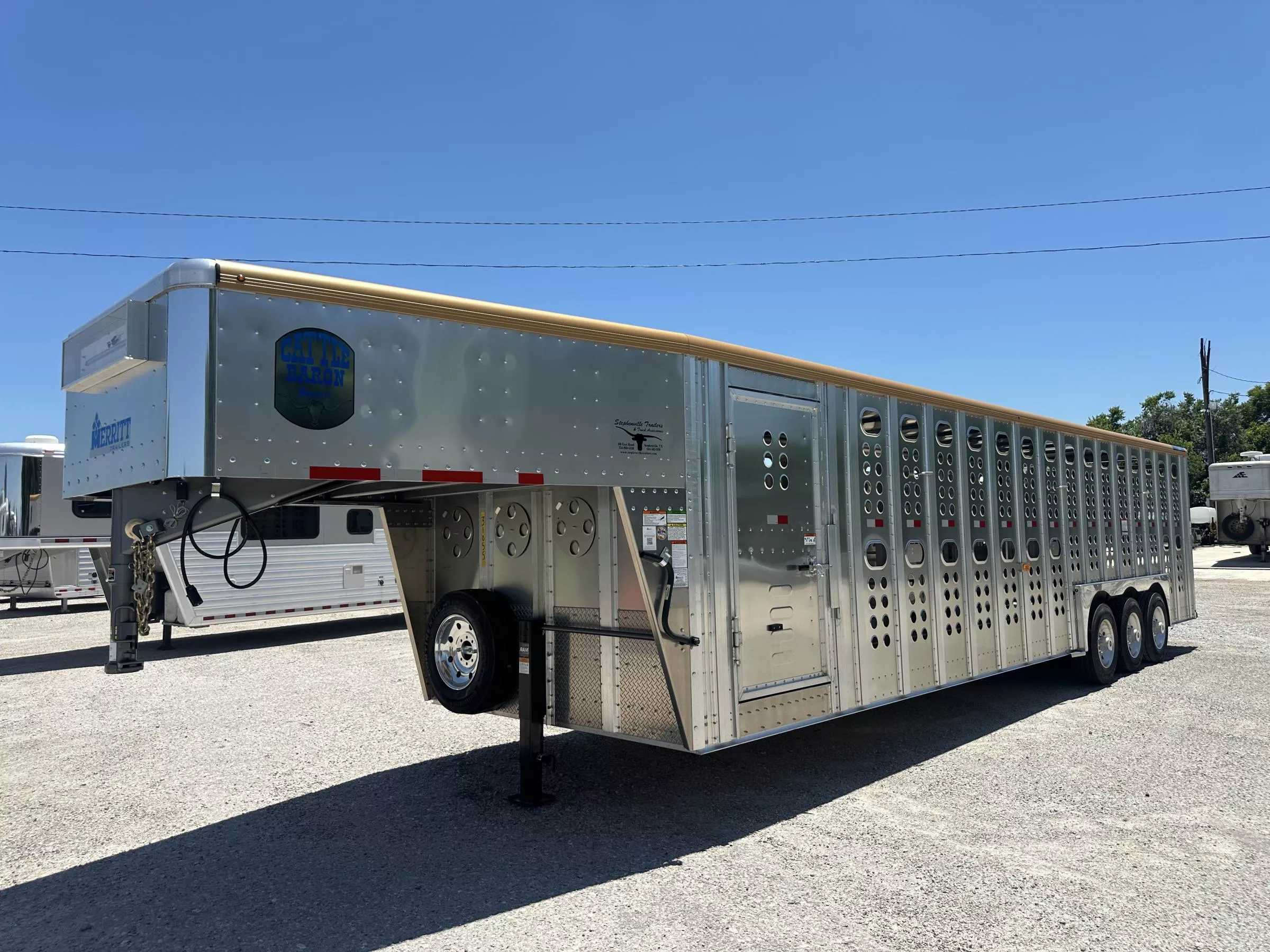2026 Merrit Trailers 32' x 8' GoldLine GN Stock Triple Axle Stock