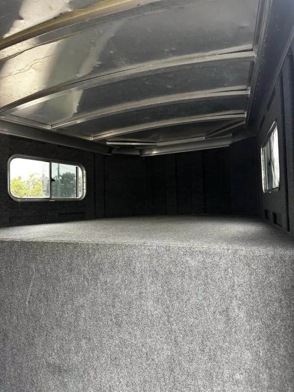 used Horse Trailers Platinum Coach  for sale, in Stephenville, TX Thumbnail 14