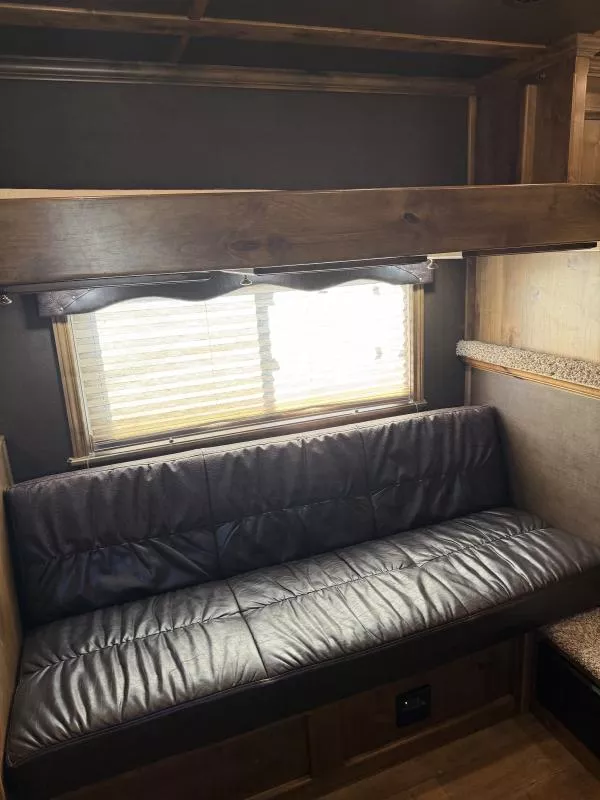 used Horse Trailers Elite Trailers  for sale, in Stephenville, TX Thumbnail 11