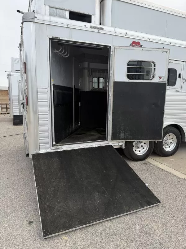 used Horse Trailers Hart Trailers  for sale, in Stephenville, TX Thumbnail 9