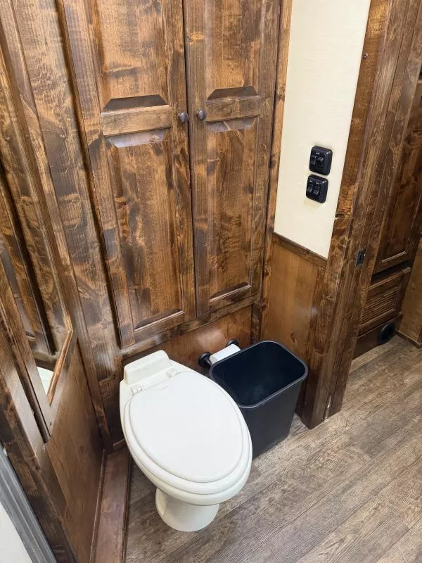 used Horse Trailers Hart Trailers  for sale, in Stephenville, TX Thumbnail 17