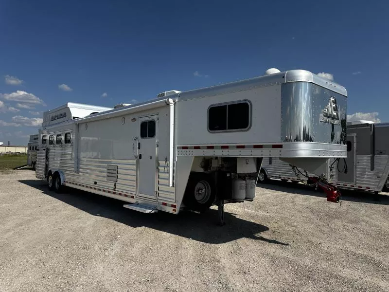 used Horse Trailers Elite Trailers  for sale, in Stephenville, TX Thumbnail 13