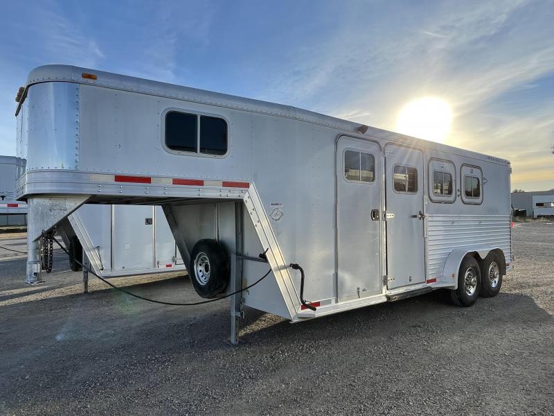 1999 Featherlite 3H GN - 4' Dressing Room 1999 Featherlite 3H GN - 4' Dressing Room