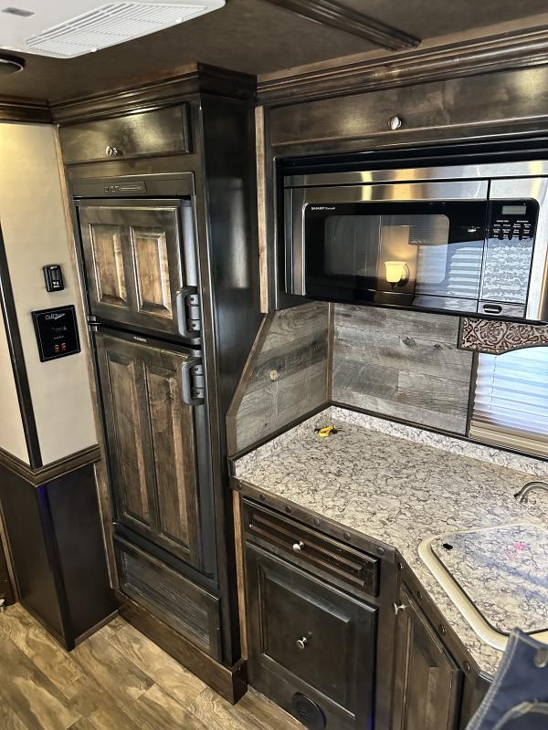 used Horse Trailers Hart Trailers  for sale, in Stephenville, TX Thumbnail 17