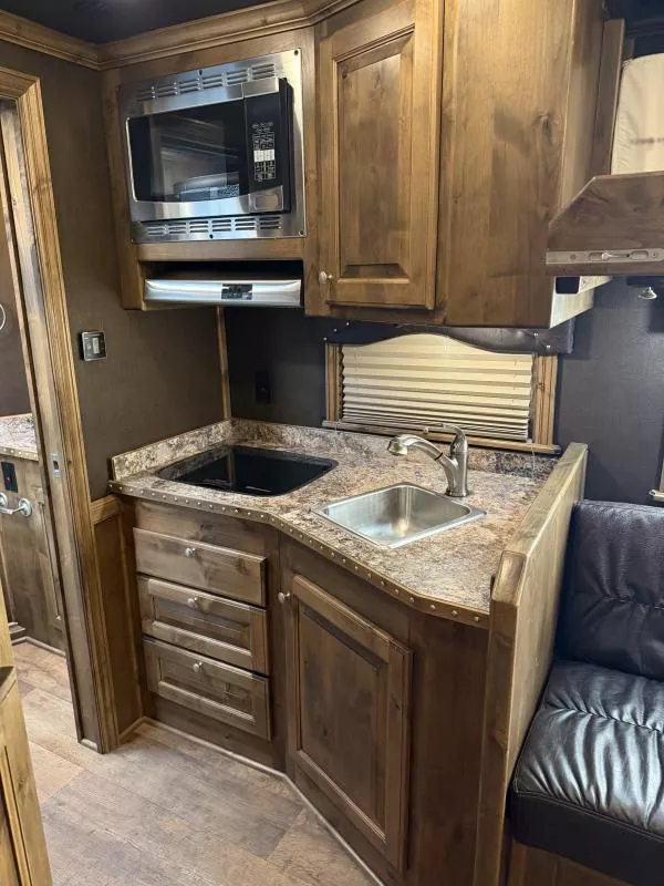 used Horse Trailers Elite Trailers  for sale, in Stephenville, TX Thumbnail 20