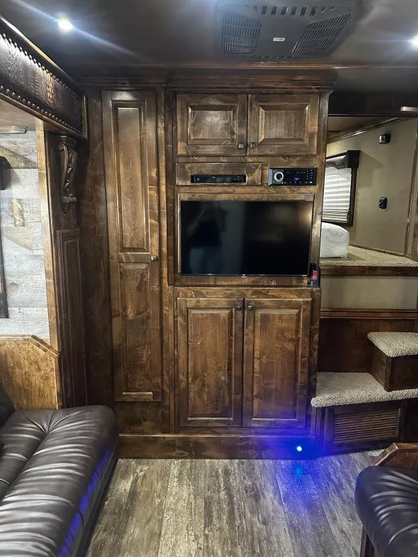 used Horse Trailers Hart Trailers  for sale, in Stephenville, TX Thumbnail 15