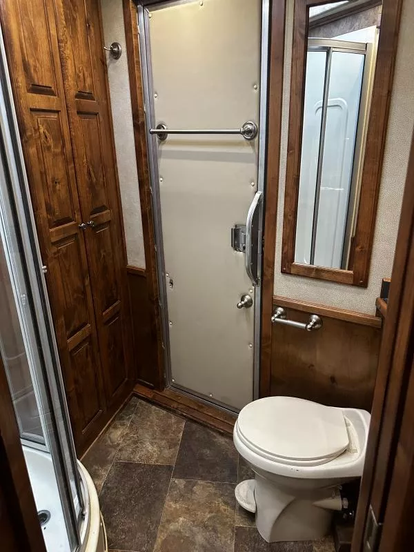 used Horse Trailers Elite Trailers  for sale, in Stephenville, TX Thumbnail 21