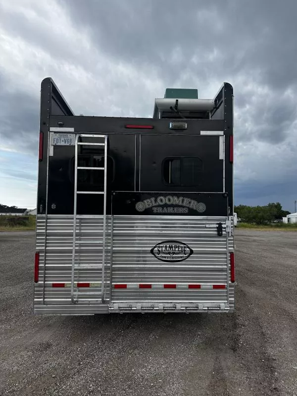 used Horse Trailers Bloomer  for sale, in Stephenville, TX Thumbnail 3