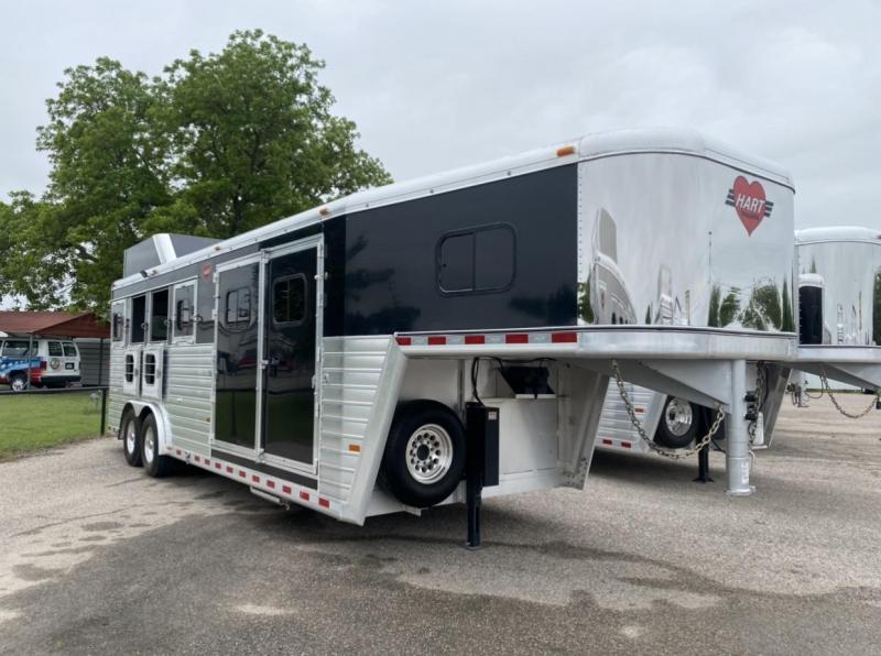 2015 Hart Trailers 2015 Hart Tradition 4H Smarttack with Ramp Horse Trailer 2015 Hart Trailers 2015 Hart Tradition 4H Smarttack with Ramp Horse Trailer