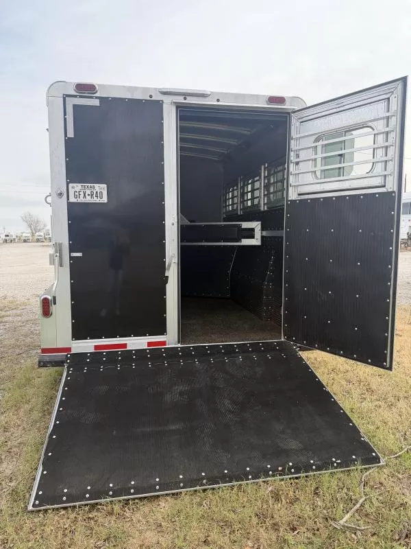 used Horse Trailers Platinum Coach  for sale, in Stephenville, TX Thumbnail 6
