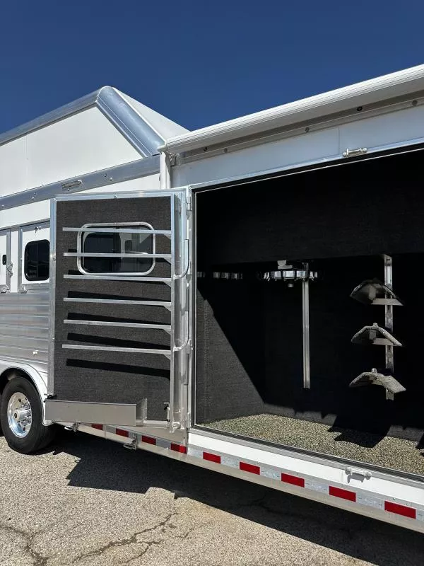 used Horse Trailers Hart Trailers  for sale, in Stephenville, TX Thumbnail 10