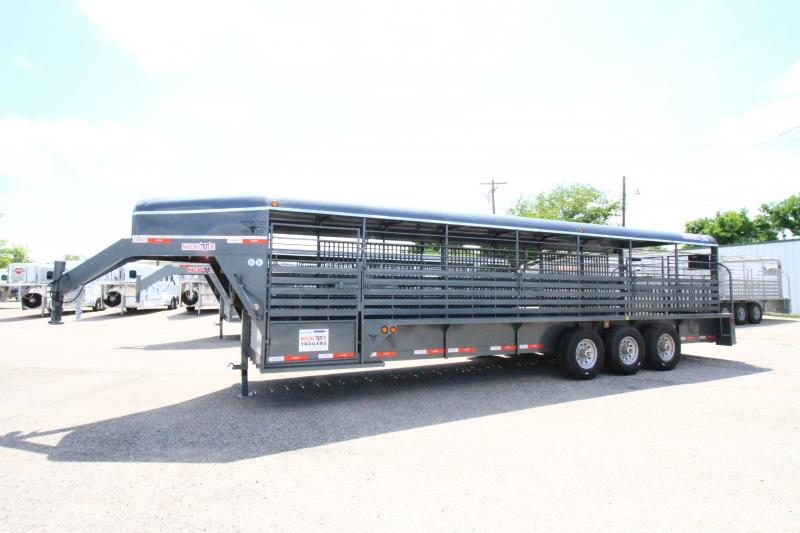 2021 Neckover 28' Stock Trailer 2021 Neckover 28' Stock Trailer