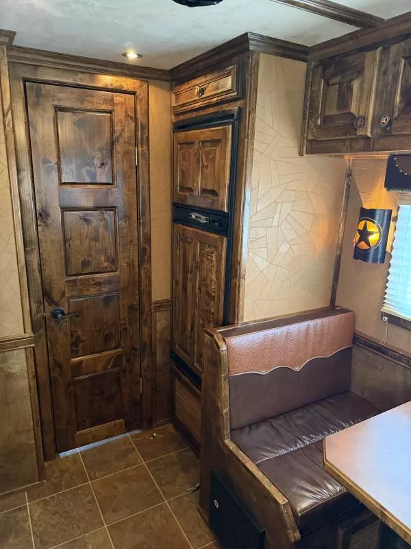 used Horse Trailers Hart Trailers  for sale, in Stephenville, TX Thumbnail 17