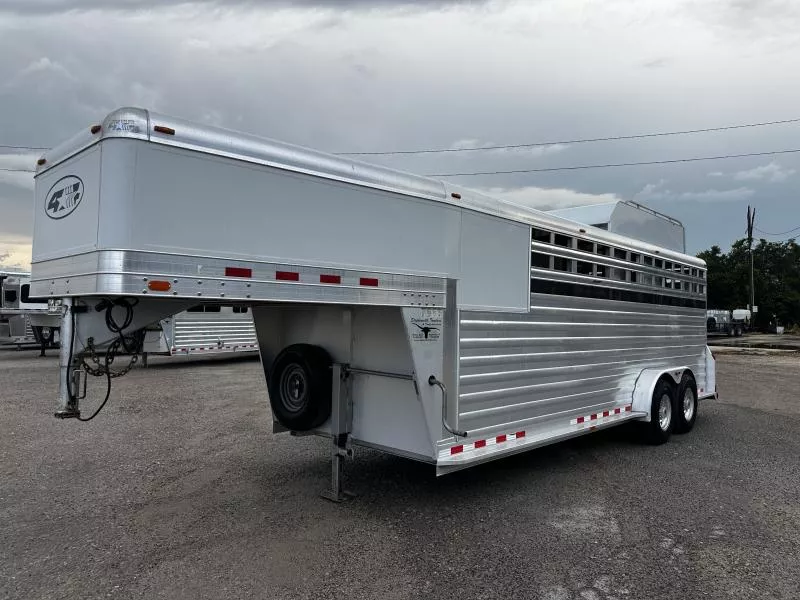 2011 4-Star Trailers 4H GN Stk Combo Horse Trailer