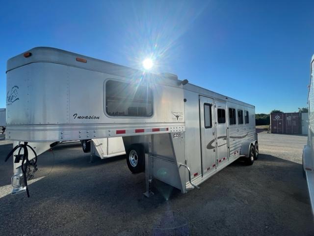2005 Cherokee Trailers 4H Horse Trailer 2005 Cherokee Trailers 4H Horse Trailer