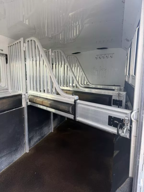 used Horse Trailers 4-Star Trailers  for sale, in Stephenville, TX Thumbnail 12